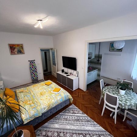 Nina Apartment Sarajevo Buitenkant foto