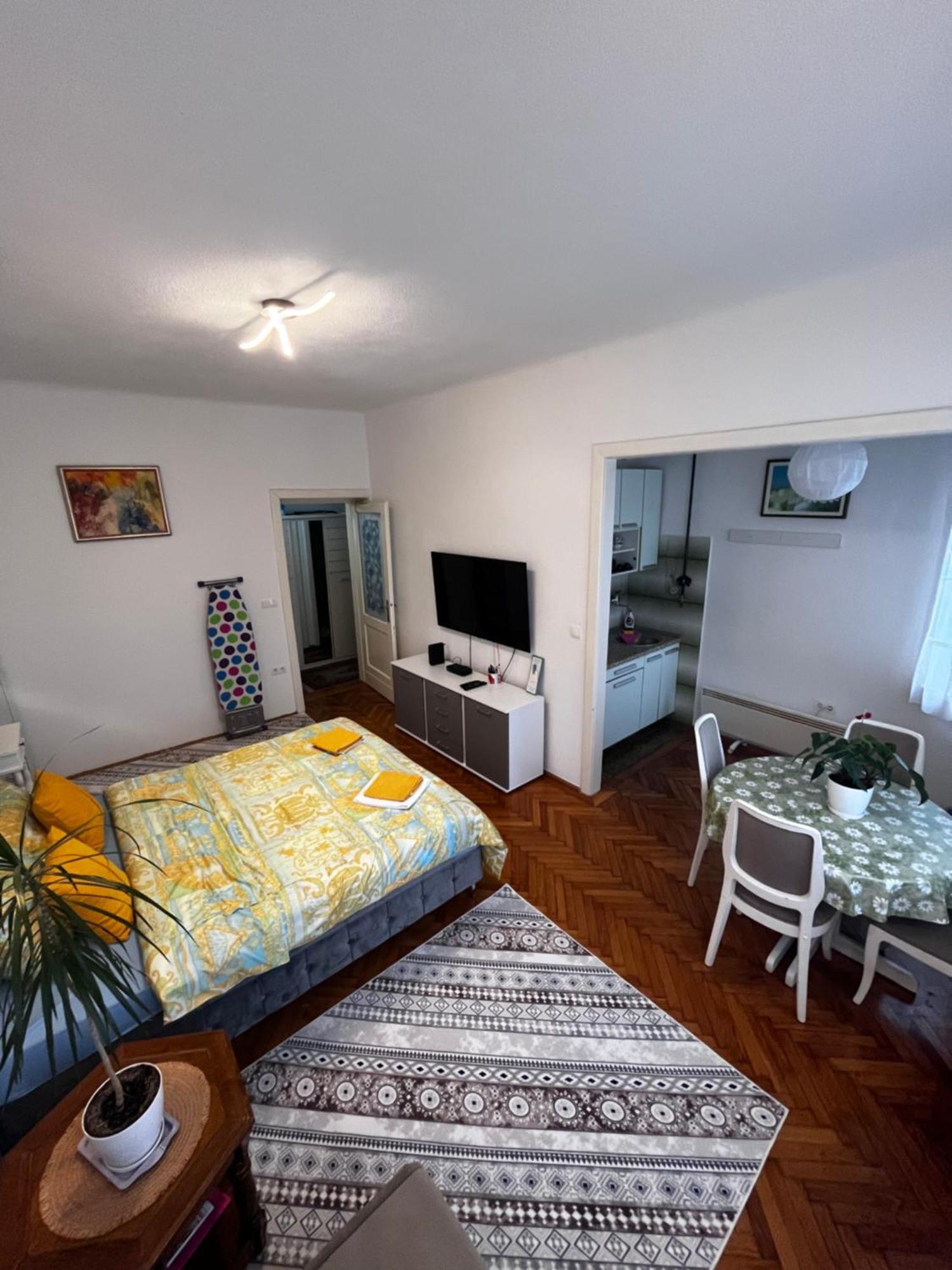 Nina Apartment Sarajevo Buitenkant foto